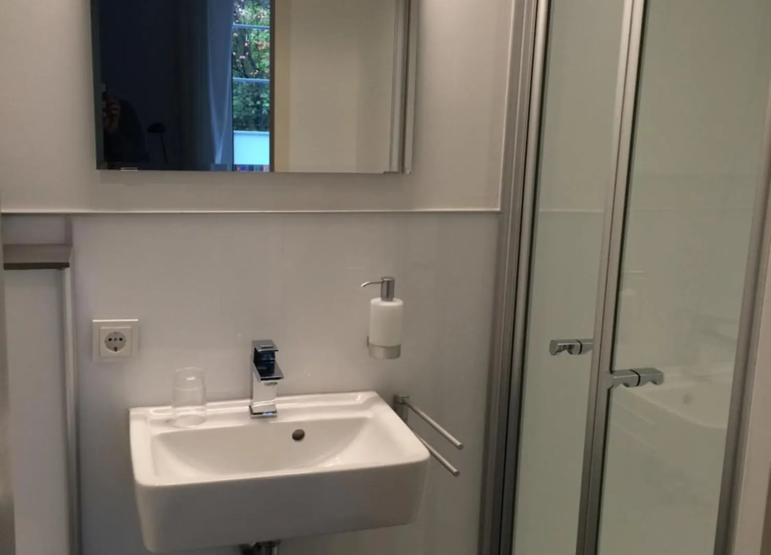מלון דיסלדורף Haus Gerry גרמניה