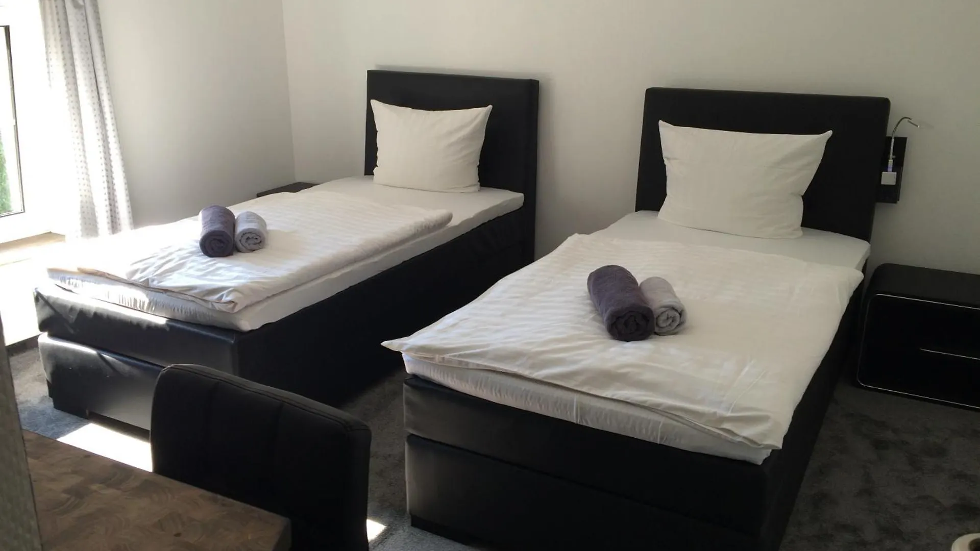 אורחן מלון דיסלדורף Haus Gerry