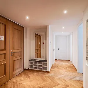 Familienapartment Mit Blick Zur Frauenkirche , Dresden Germany