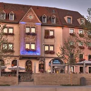 & Restaurant Walfisch Wurzburgo