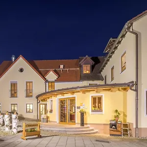 Zum Goldenen Kreuz 3*, Moosbach (Oberpfalz) Germany